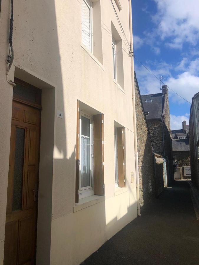 Appartement Rue Nationale - Port De La Houle Cancale Esterno foto