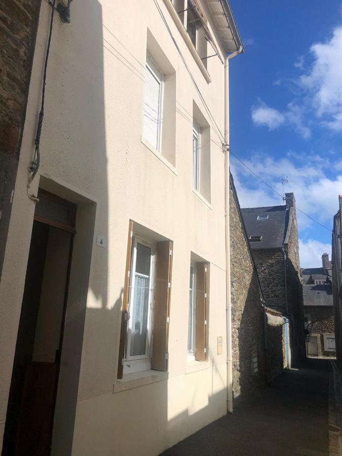Appartement Rue Nationale - Port De La Houle Cancale Esterno foto