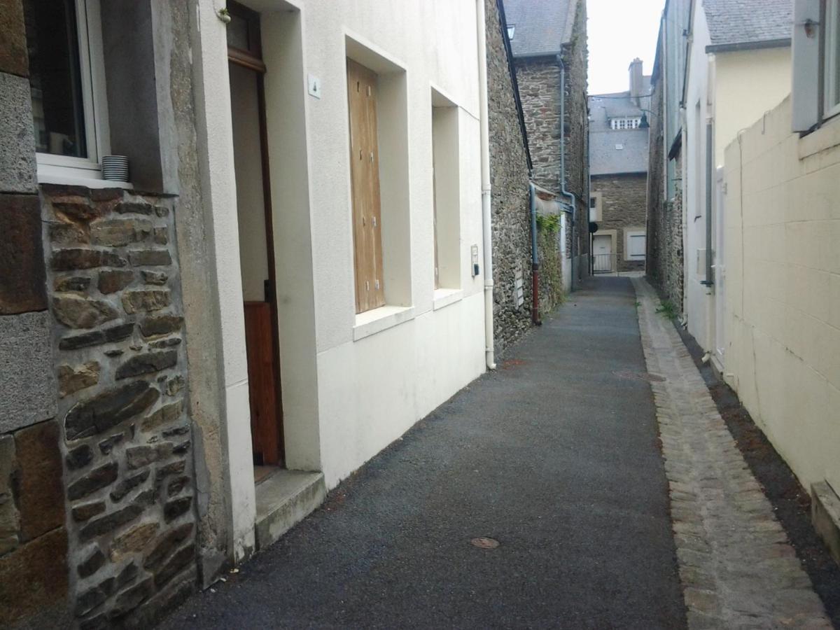 Appartement Rue Nationale - Port De La Houle Cancale Esterno foto